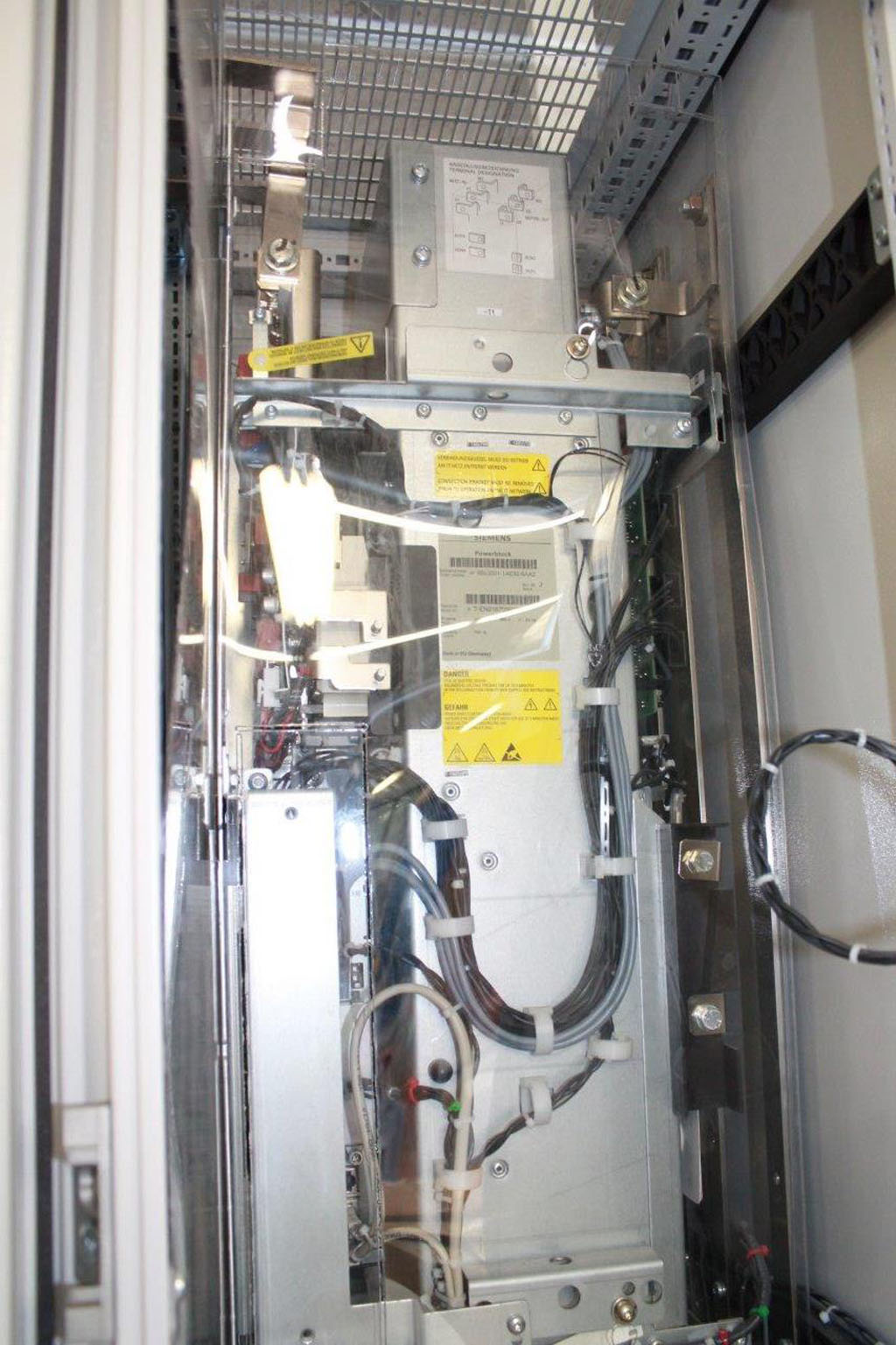 VARIATEUR DE FREQUENCE SINAMICS G150 AC/AC 132KW SIEMENS  6SL3710-1GE32-6AA3-Z